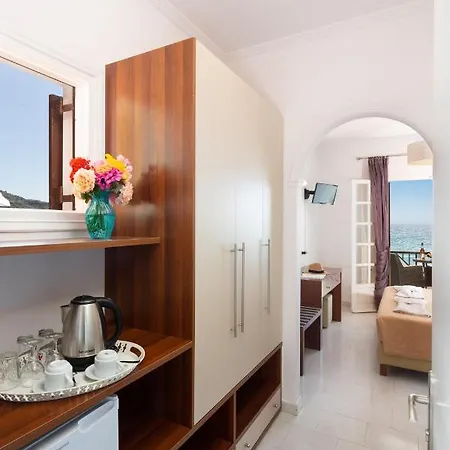 Guest house Dandidis Seaside 3*
