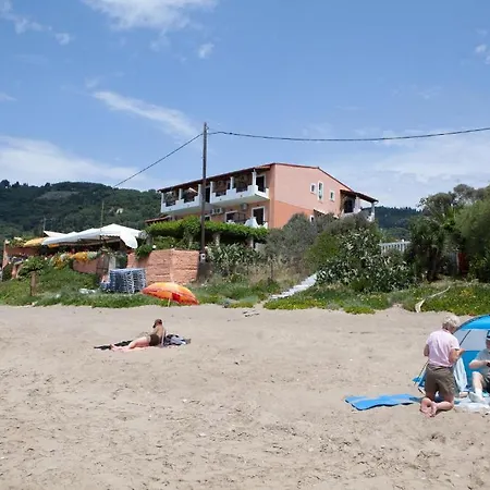 Guest house Dandidis Seaside 3*