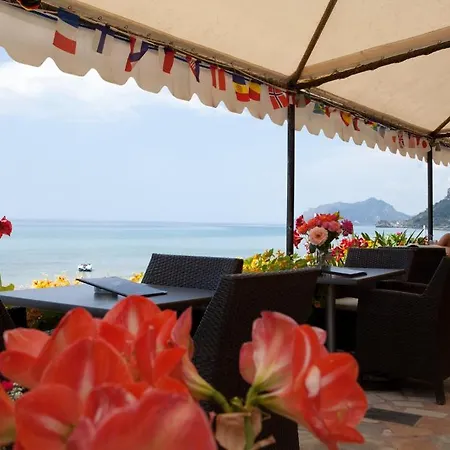 Guest house Dandidis Seaside Agios Gordios (Corfu)