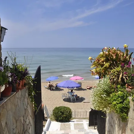 Dandidis Seaside Agios Gordios (Corfu)