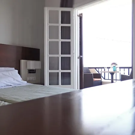 Dandidis Seaside 3* Agios Gordios (Corfu)