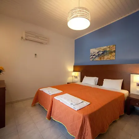 بيت ضيافة Dandidis Seaside 3*